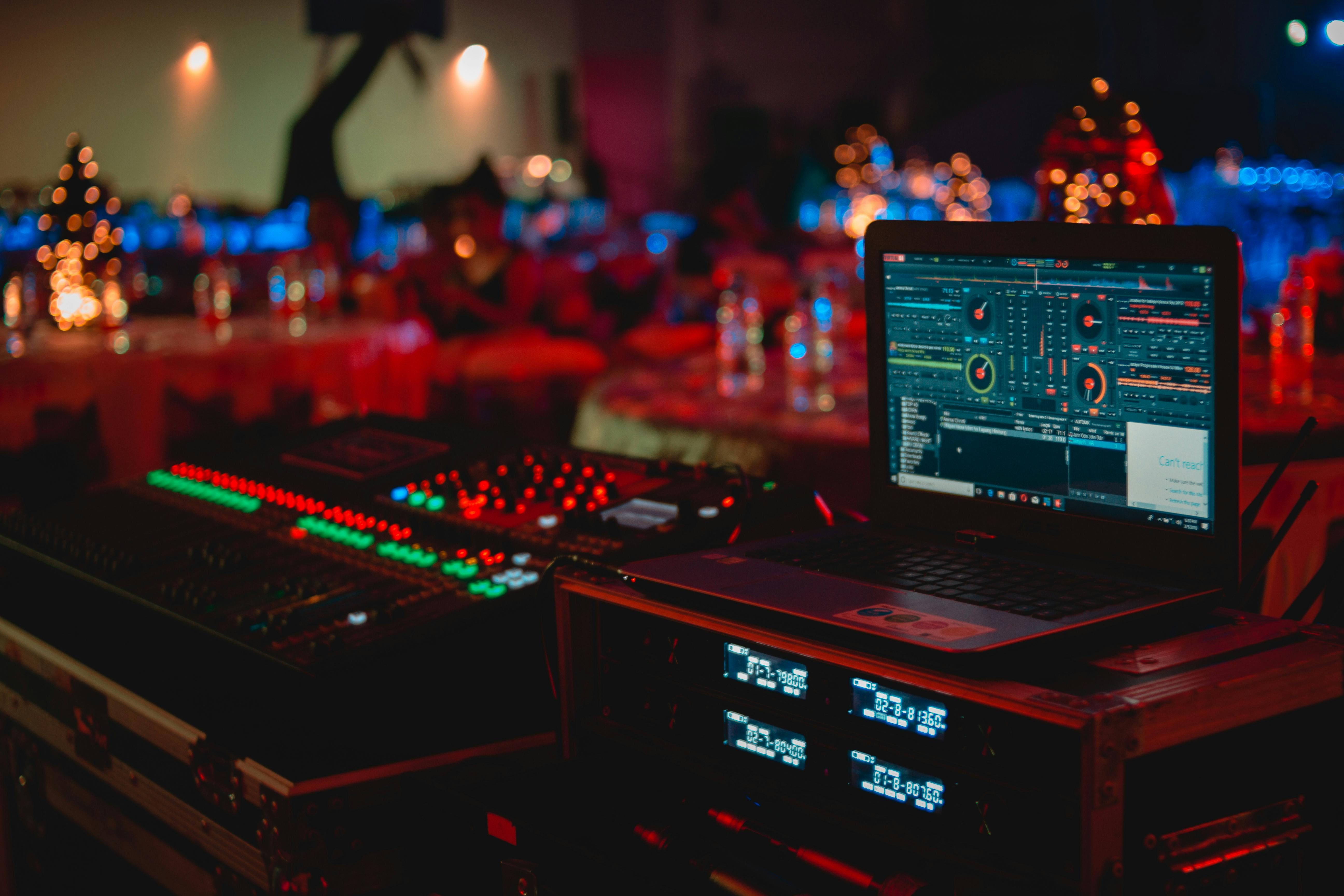 Best 5 AI Dubbing Tools For Video Localization (2025 Reviews) banner image